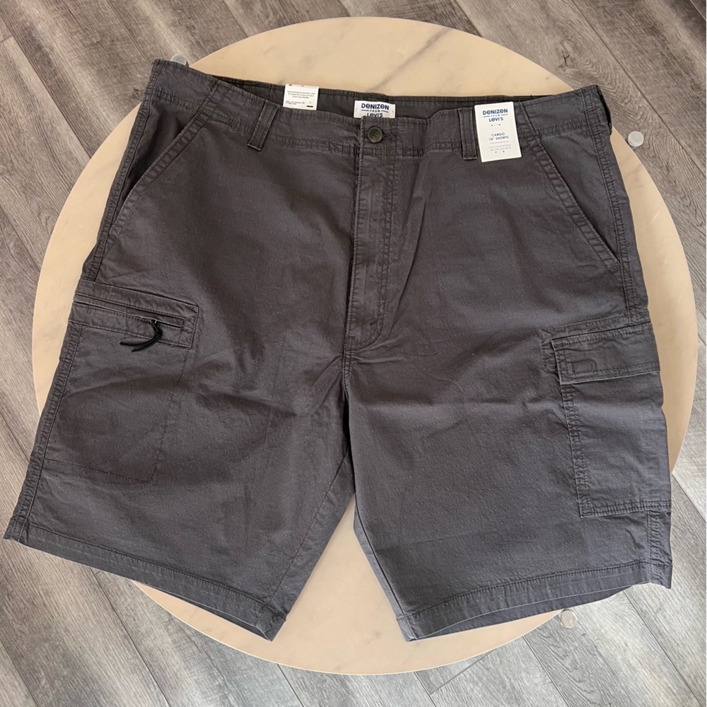 Denizen From Levis Men’s 10”Cargo Shorts.